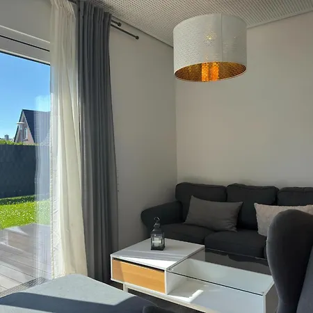 Moderne Mit Sauna & Terrasse Burhave