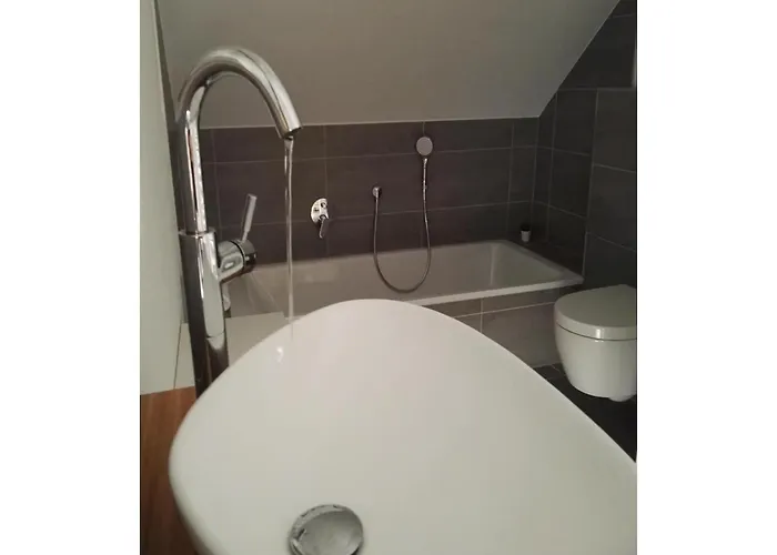 Moderne Mit Sauna & Terrasse Burhave